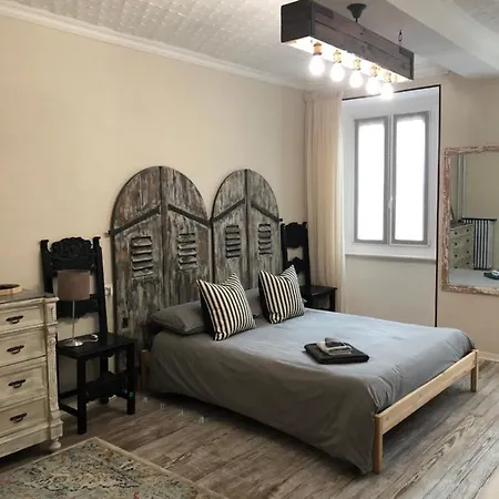 La Casa Bed & Breakfast
