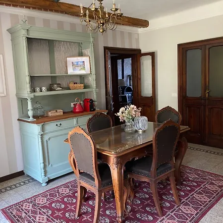 La Casa Bed & Breakfast *