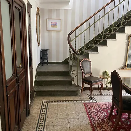 La Casa *